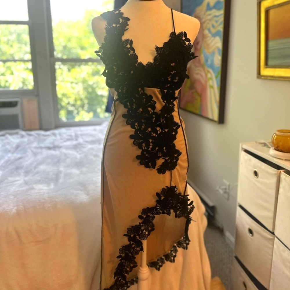 90's Inspired Size M Midi Dress